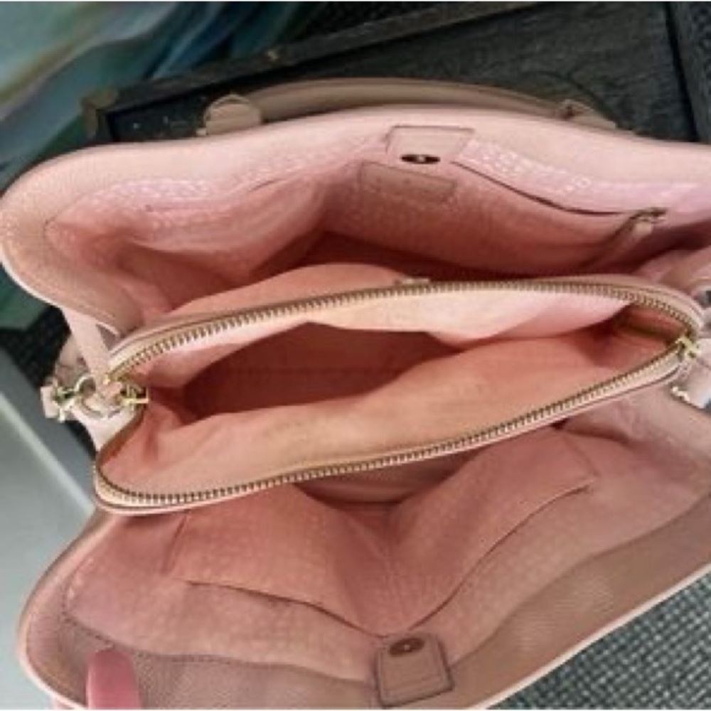 Pink Kate Spade Purse - Picture 2 of 8